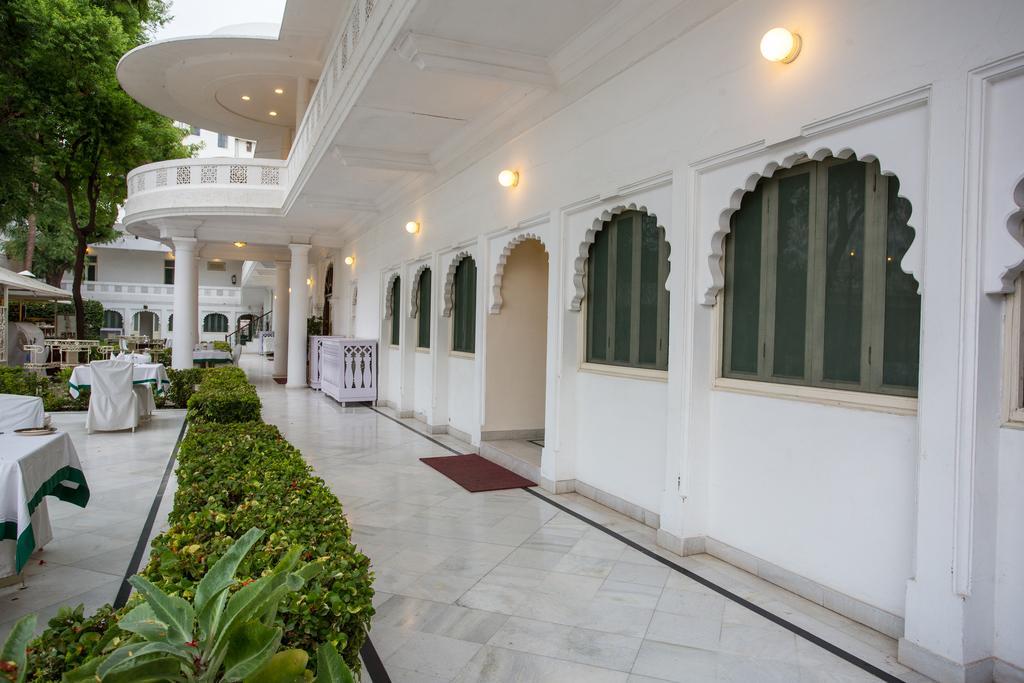 Garden Hotel By Hrh Group Of Hotels Udaipur Exterior foto