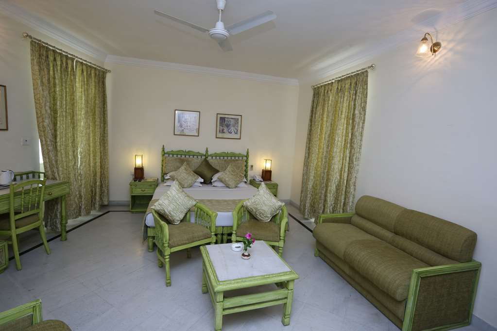 Garden Hotel By Hrh Group Of Hotels Udaipur Quarto foto